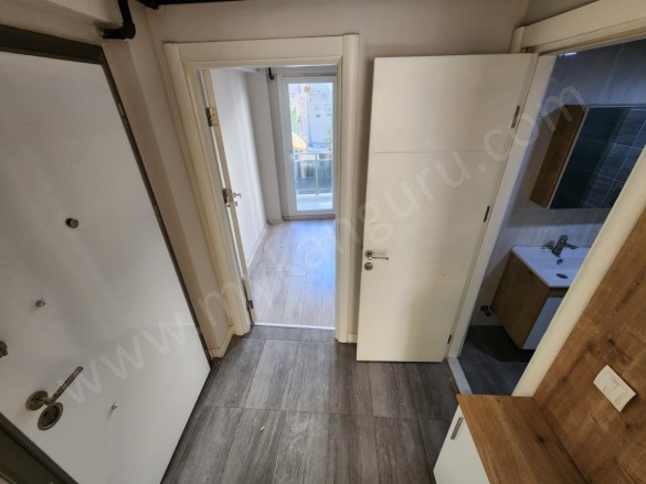 Güzelhisar Mah. Efeler Kiralık Daire |  1+1 Oda | 40M2 Aylık 15.000Tl | 1. Kat | Doğalgaz(Kombi) | 1 Banyo Resim-4