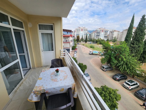 Mimar Sinan Mah. Efeler Satılık Daire |  3+1 Oda | 150M2 5.250.000Tl  Krediye Uygun  | 3. Kat | Doğalgaz(Kombi) | 1 Banyo Resim-5