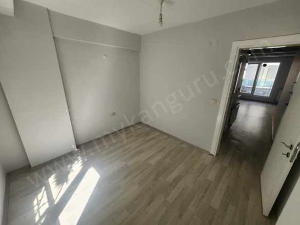 Satılık Daire Cumhuriyet Mahde 1+1 45 M² D Gazlı Efeler