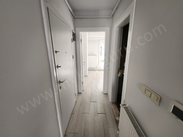 Cumhuriyet Mah. Efeler Satılık Daire |  1+1 Oda | 45M2 2.400.000Tl  Krediye Uygun  | 2. Kat | Doğalgaz(Kombi) | 1 Banyo Resim-4