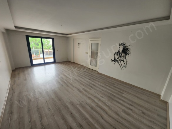 Ata Mah. Efeler Kiralık Daire |  3+1 Oda | 170M2 Aylık 38.000Tl | 2. Kat | Doğalgaz(Kombi) | 2 Banyo Resim-4
