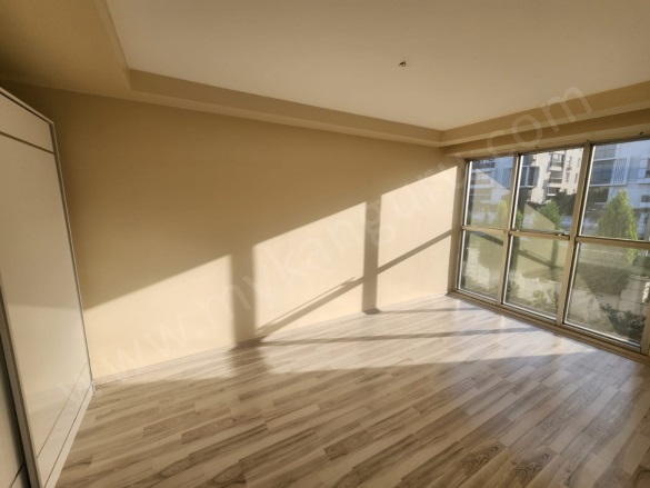 Efeler Mah. Efeler Kiralık Daire |  3+1 Oda | 135M2 Aylık 30.000Tl | 1. Kat | Doğalgaz(Kombi) Resim-4