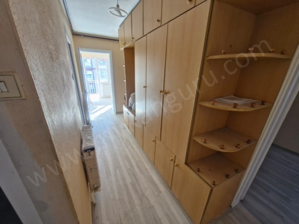 Girne Mah. Efeler Kiralık Daire |  2+1 Oda | 95M2 Aylık 21.000Tl | 3. Kat | Doğalgaz(Kombi) | 1 Banyo Resim-1