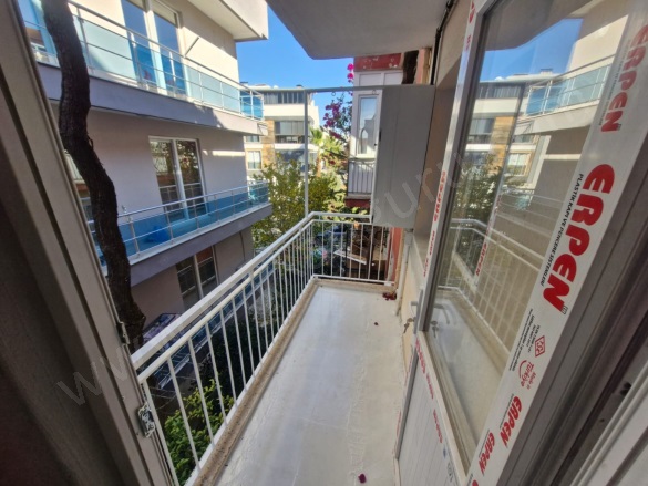 Girne Mah. Efeler Kiralık Daire |  2+1 Oda | 95M2 Aylık 21.000Tl | 3. Kat | Doğalgaz(Kombi) | 1 Banyo Resim-5