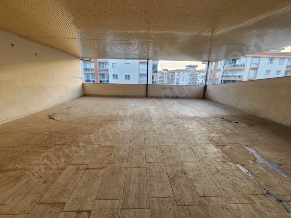Zeybek Mah. Efeler Kiralık Daire |  4+2 Oda | 210M2 Aylık 35.000Tl | 2. Kat | Doğalgaz(Kombi) | 3 Banyo Resim-5