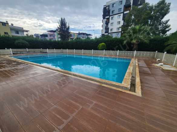 Satılık Daire Ata Mahallesinde 3+1 155 M² Ara Kat Efeler