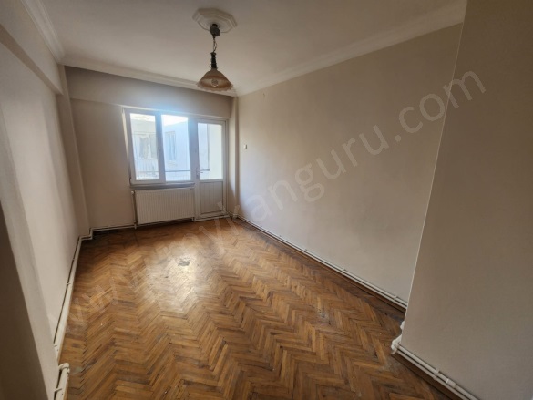 Kurtuluş Mah. Efeler Kiralık Daire |  3+1 Oda | 135M2 Aylık 25.000Tl | 3. Kat | Doğalgaz(Kombi) | 2 Banyo Resim-1