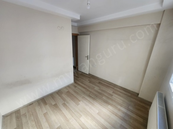 Cuma Mah. Efeler Kiralık Daire |  1+1 Oda | 45M2 Aylık 12.000Tl | 1. Kat | Doğalgaz(Kombi) | 1 Banyo Resim-4