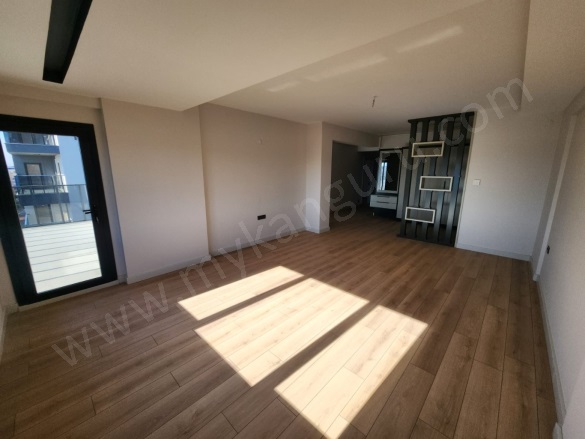 Sandıklı Mah. İncirliova Kiralık Daire |  3+1 Oda | 160M2 Aylık 34.000Tl | 8. Kat | Doğalgaz(Kombi) | 2 Banyo Resim-3