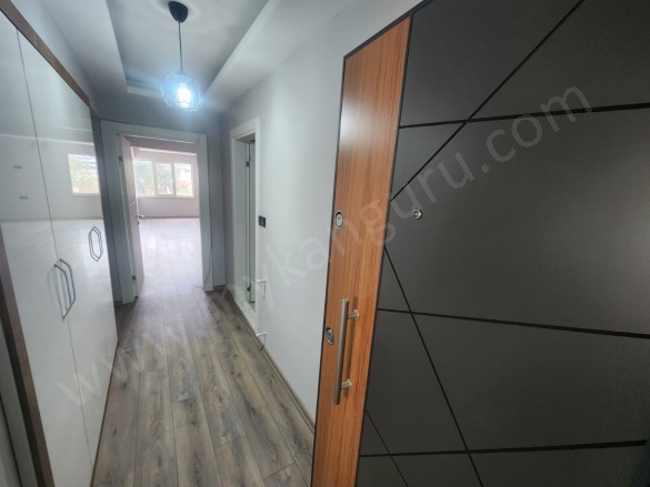 Güzelhisar Mah. Efeler Kiralık Ofis / Büro |  2+1 Oda | 90M2 Aylık 40.000Tl | 3. Kat Resim-1