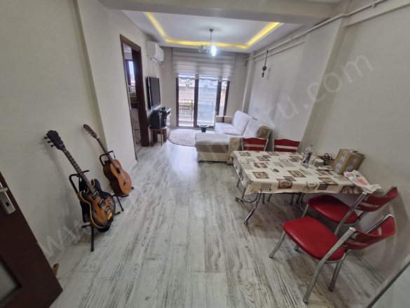 Güzelhisar Mah. Efeler Satılık Daire |  2+1 Oda | 80M2 3.750.000Tl  Krediye Uygun  | 5. Kat | Doğalgaz(Kombi) | 1 Banyo Resim-3