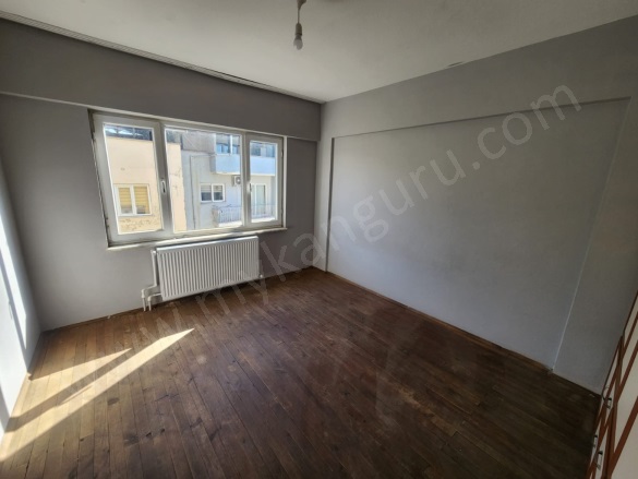 Meşrutiyet Mah. Efeler Kiralık Daire |  3+1 Oda | 135M2 Aylık 19.000Tl | 4. Kat | Doğalgaz(Kombi) | 1 Banyo Resim-2