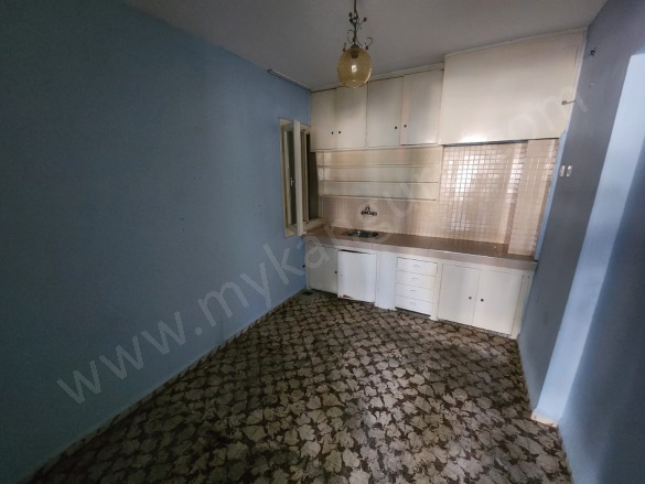 Meşrutiyet Mah. Efeler Kiralık Daire |  3+1 Oda | 135M2 Aylık 17.000Tl | 2. Kat | Soba | 1 Banyo Resim-4