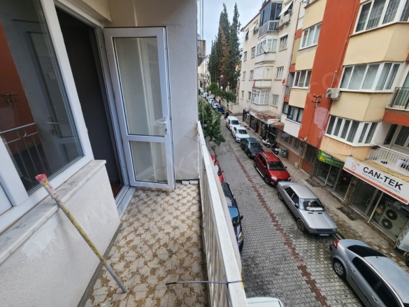 Güzelhisar Mah. Efeler Kiralık Daire |  3+1 Oda | 135M2 Aylık 17.000Tl | 2. Kat | Doğalgaz(Kombi) Resim-3