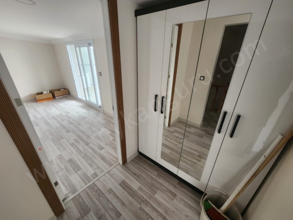 Kurtuluş Mah. Efeler Satılık Daire |  5+1 Oda | 123M2 10.250.000Tl  Krediye Uygun  | 5. Kat | Doğalgaz(Kombi) | 3 Banyo Resim-3