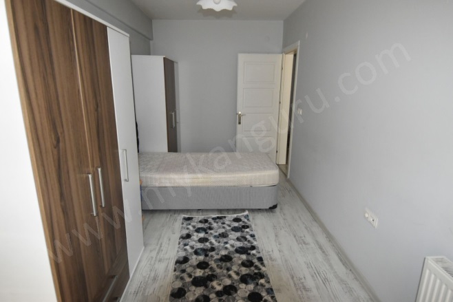 Orta Mah. Efeler Satılık Daire |  1+1 Oda | 60M2 2.600.000Tl  Krediye Uygun  Eşyalı  | 1. Kat | Doğalgaz(Kombi) | 1 Banyo Resim-3