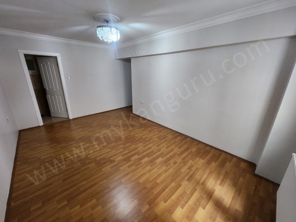 Kurtuluş Mah. Efeler Kiralık Daire |  3+1 Oda | 175M2 Aylık 30.000Tl | 1. Kat | Doğalgaz(Kombi) | 2 Banyo Resim-3