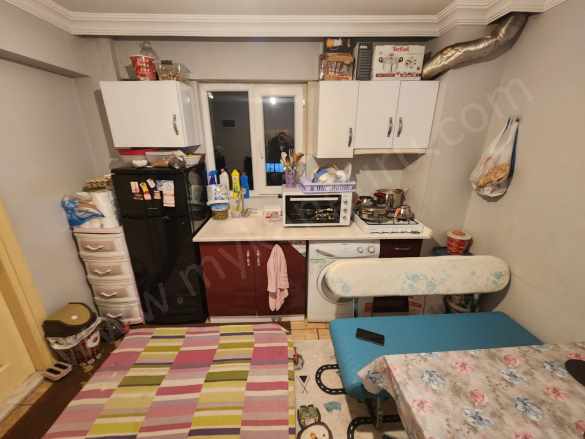 Satılık Daire Orta Mah Cadde Üzerinde 2+0 Eşyalı 1+1 Efeler