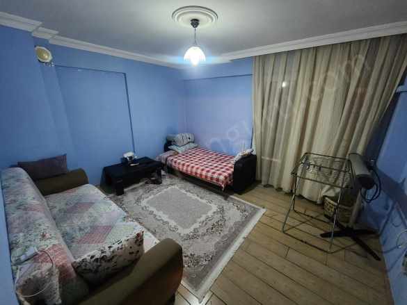 Satılık Daire Orta Mah Cadde Üzerinde 2+0 Eşyalı 1+1 Efeler