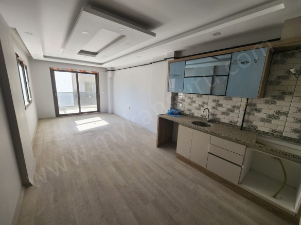 Çeltikçi Mah. Söke Satılık Daire |  2+1 Oda | 90M2 3.500.000Tl  Krediye Uygun  | 2. Kat | Doğalgaz(Kombi) | 1 Banyo Resim-3