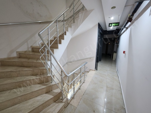 Zeybek Mah. Efeler Satılık Daire |  1+1 Oda | 55M2 3.450.000Tl  Krediye Uygun  Eşyalı  | 2. Kat | Doğalgaz(Kombi) | 1 Banyo Resim-3