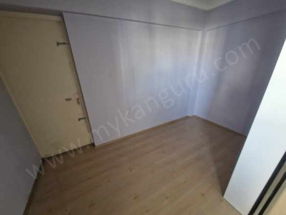 Kiralık Daire Girne Mahallesinde 4+1 220 M² Efeler