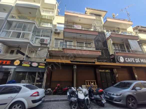 Kiralık Daire Cumhuriyet Mahallesinde 2+1 85M² Efeler