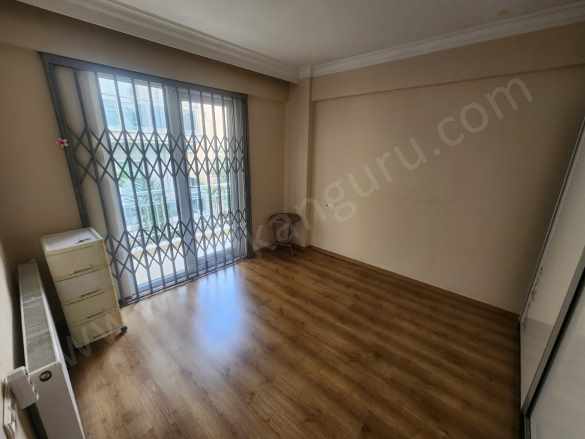 Satılık Daire Güzelhisar Mahallesinde 2+1 105 M² Efeler
