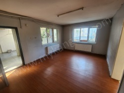 Efeler Çeştepe Mah. Kiralık Daire 3+1 100 M2 | Zemin Kat | 1 Banyo