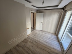 Efeler Güzelhisar Mah. Kiralık Daire 1+1 40 M2 | 1. Kat | Doğalgaz(Kombi) | 1 Banyo