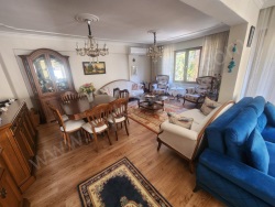 Efeler Kurtuluş Mah. Satılık Daire 3+1 130 M2 | 3. Kat | Doğalgaz(Kombi) | 1 Banyo