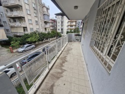 Efeler Kurtuluş Mah. Kiralık Daire 3+1 170 M2 | 1. Kat | Doğalgaz(Kombi) | 1 Banyo