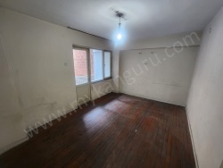 Efeler Güzelhisar Mah. Kiralık İşyeri 3+1 135 M2 | 1. Kat | Klima