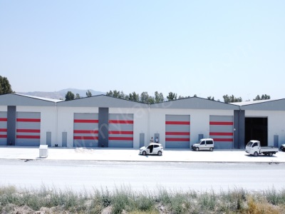 Kiralık Dükkan Tepecik Mahallesinde 165 M² Efeler Mah