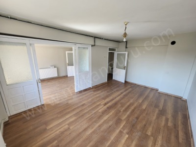 Kiralık Daire Zafer Mah Doğu Gazi Bulvarında 3+1 Efeler