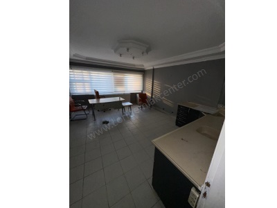 Çorlu Merkez Heykele Yakın Çeşme Durağı Karşısı Ofis Büro 1+1 Kiralık  Reşadiye Mah