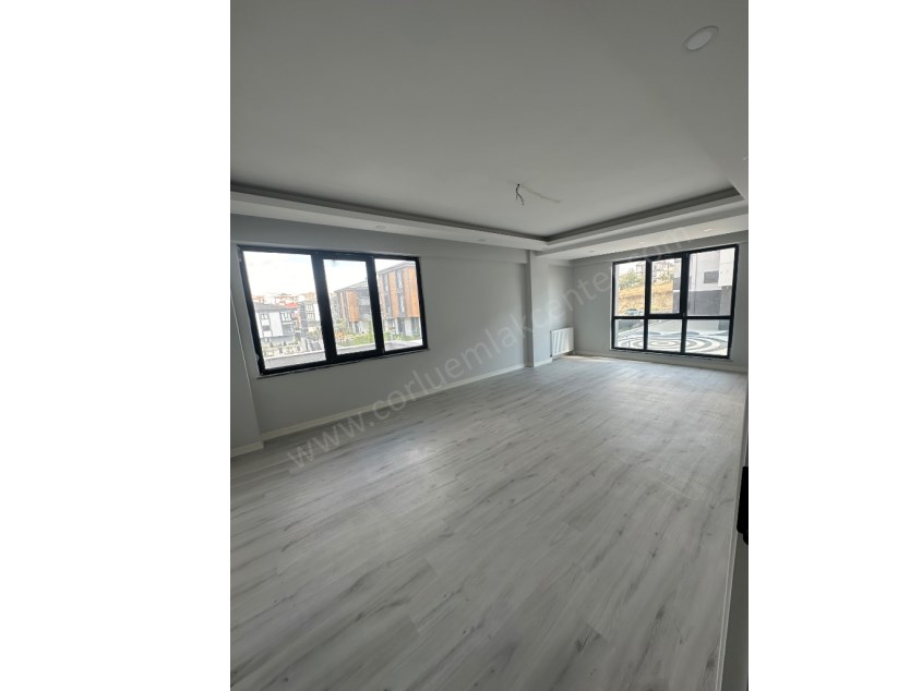 SİTE İÇERİSİNDE ULTRA LÜKS DAİRE