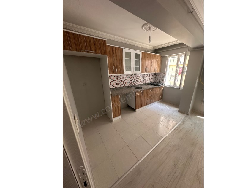 CEMALİYE MAHALLESİNDE 3+1