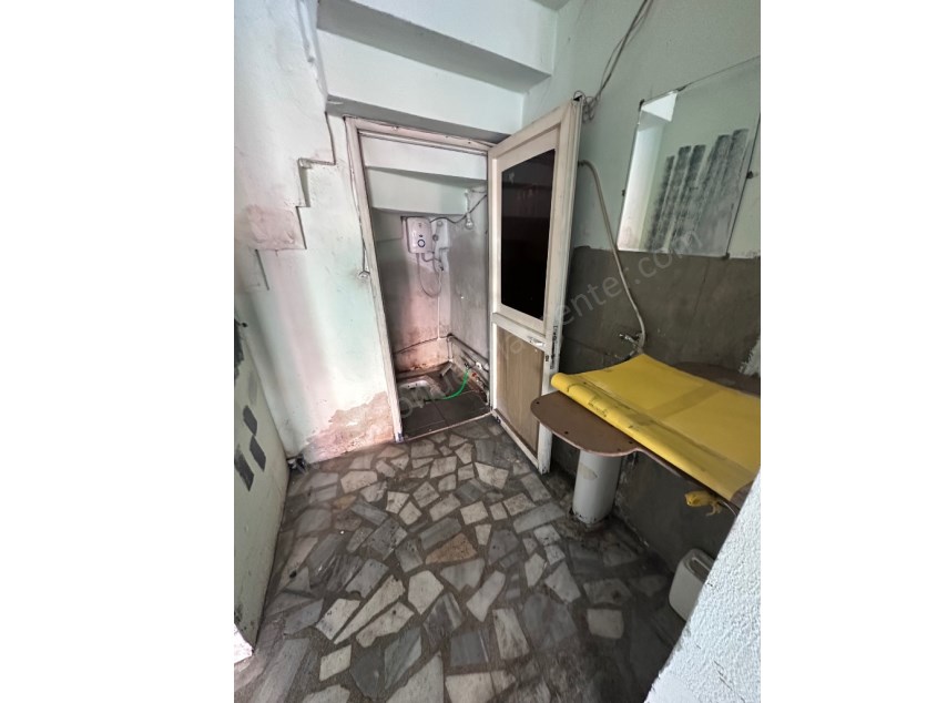 KEMALETTİNDE İŞLEK CADDE ÜZERİ SATILIK DÜKKN