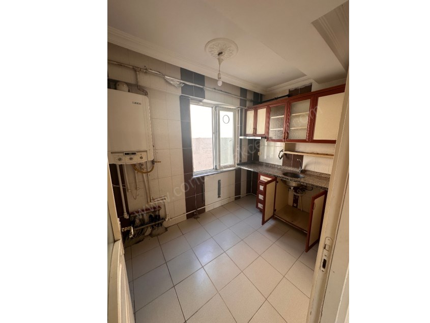 Alipaşa okulu yakını kiralık