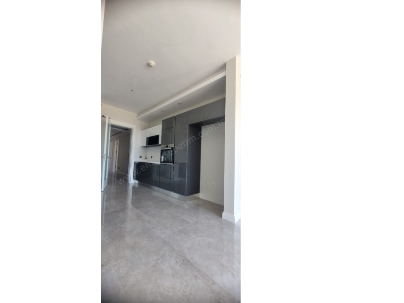 İKRA TOWERDA GÖL MANZARALI FIRSAT DAİRE