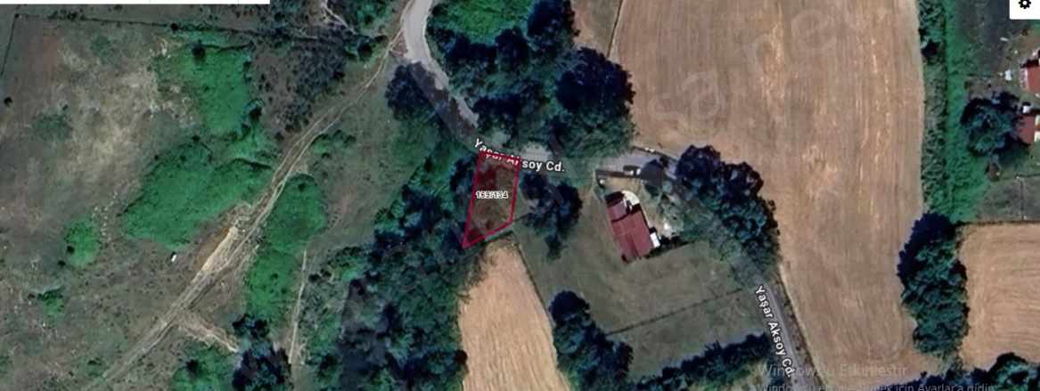 Arnavutköy Tayakadın Satılık Arsa 255 M2 Cadde Cephe Müstakil Mah