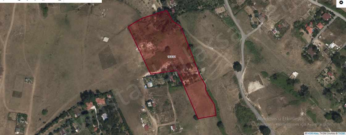 Arnavutköy Tayakadın Satılık Tarla Arsa 645 M2 Yolu Var Evlerin Yakını imarlı Mah