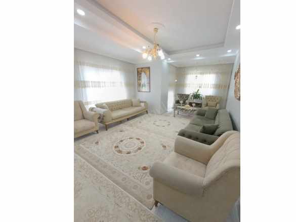 Arnavutköy Taşolukta Satılık Daire 2+1 5 Yıllık 125 M2 Giriş Kat Balkonlu Taşoluk Mah