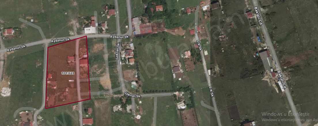 Arnavutköy Tayakadın Satılık Tarla Arsa 160 M2 Merkezde Yolu Var Evlerin Yakını Hisseli Mah