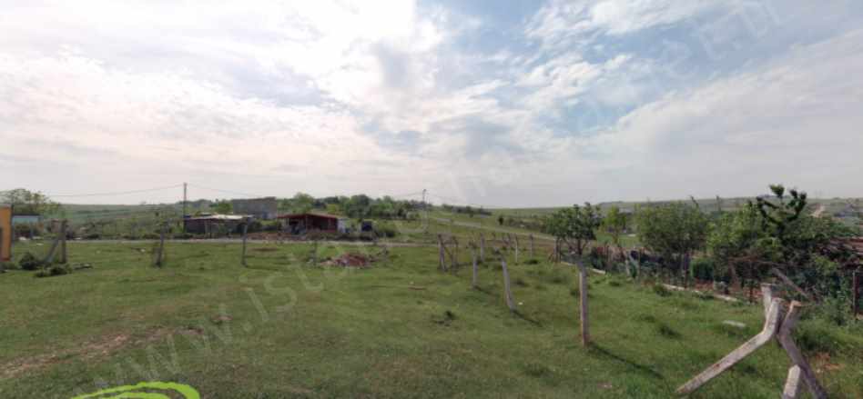 Arnavutköy Tayakadın Satılık Tarla Arsa 160 M2 Merkezde Yolu Var Evlerin Yakını Hisseli Mah
