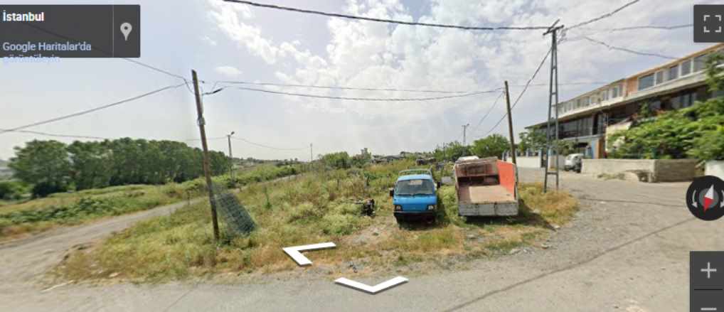 Arnavutköy Tayakadın Satılık Tarla Arsa 180 M2 Arsası içinde 110 Beton Ev Var Yapı Kayıt Belgeli Mah