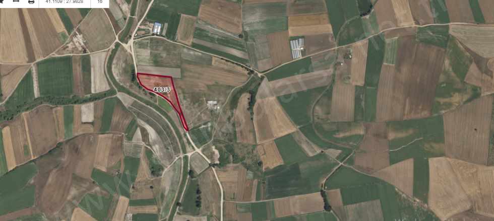 Silivri Değirmenköyde Satılık Tarla Arsa 308 M2 Resmi Yola Cephe Hisseli Çaplı Fevzipaşa Mah