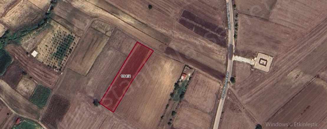 Kırklareli Vize Evrenlide Satılık Tarla Arsa 284 M2 Yolu Var Evlerin Yakını Evrenli Köyü