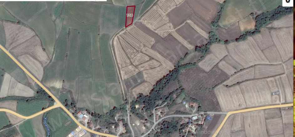 Edirne Uzunköprü Beykonak Köyünde Satılık Tarla Arsa 214 M2 Yolu Var Hisseli